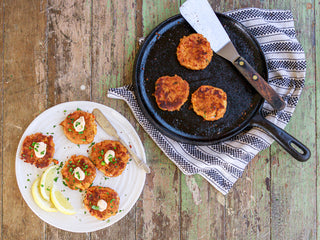 Wild Salmon Mini Patties with Margherita Pizza Crackers